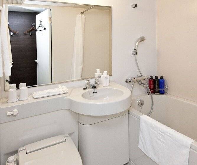 Номер Deluxe, Sotetsu Fresa Inn Yokohama Sakuragicho