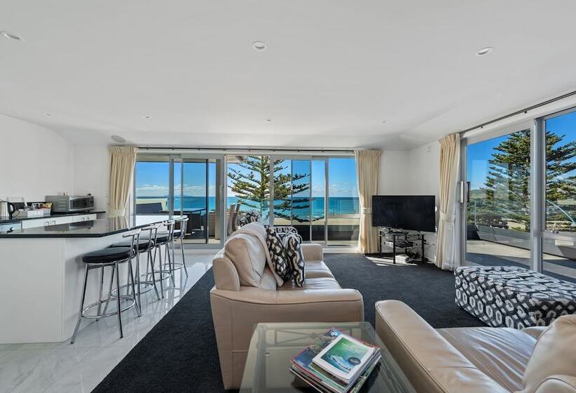 Апартаменты Пентхаус 1 Спальня, Pavilion Beachfront Apartments