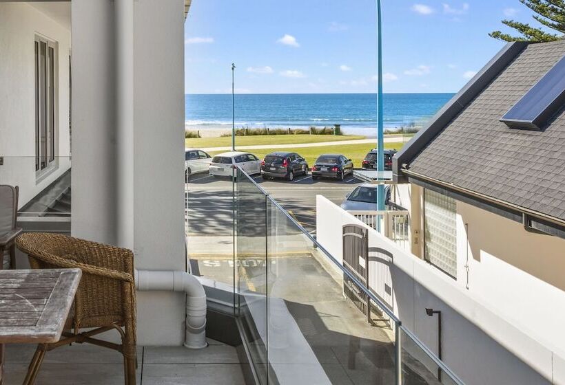 侧面带海景及2个卧室的公寓, Pavilion Beachfront Apartments