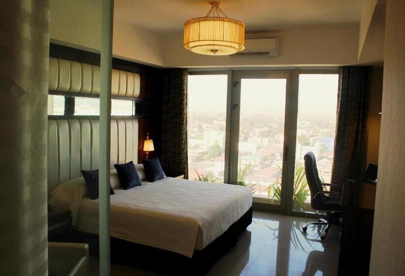 이그제큐티브 룸, Central Park Tower Resort