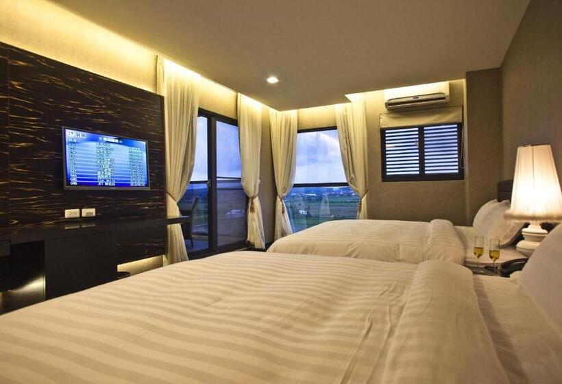 اتاق استاندارد چهار تخته, Wolken Lodge