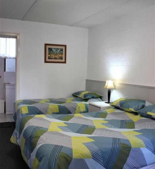 패밀리 룸, Motel Ringwood