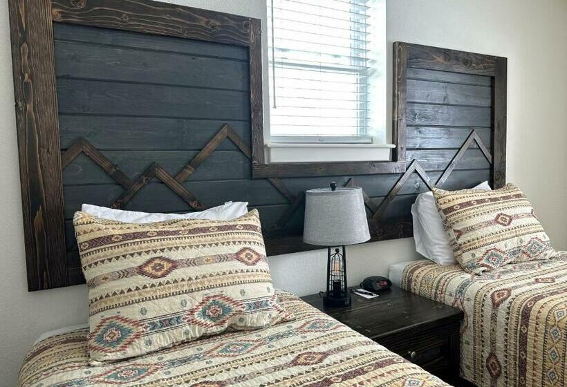 Номер Deluxe, Pine Lodge