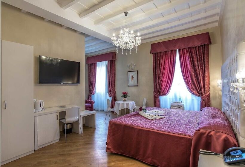חדר סופריור, Trevi Rome Suite