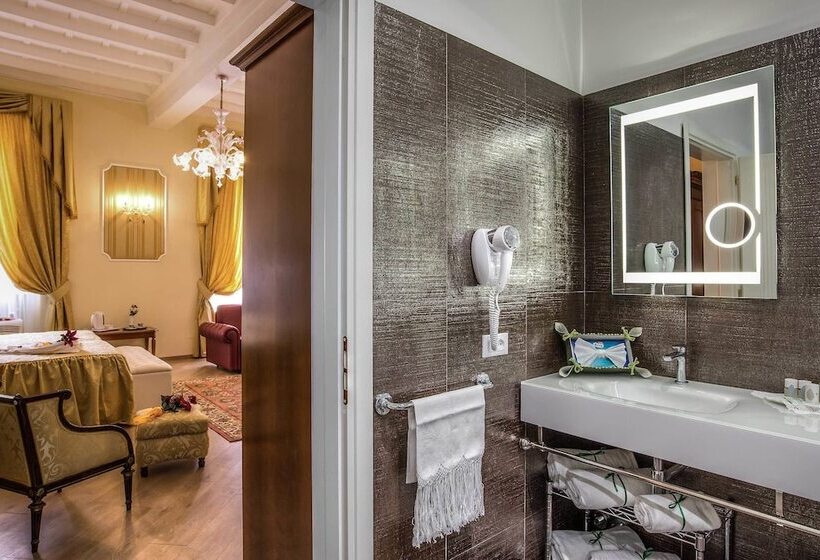 סוויטה אקזקיוטיב, Trevi Rome Suite
