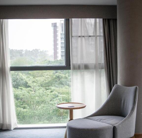 Люкс, Aloft Dongguan Songshan Lake