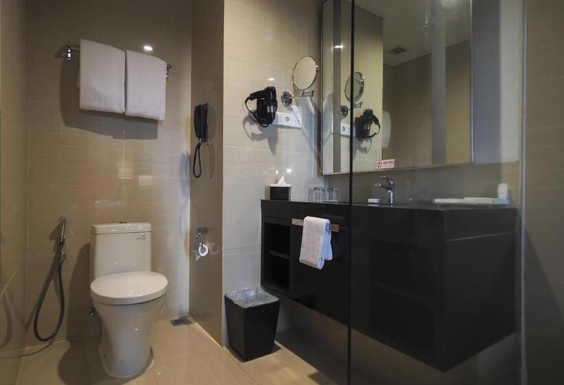 Номер Superior Кровать Кинг, Grand Mercure Solo Baru