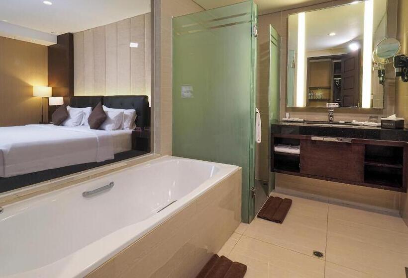 Полулюкс, Grand Mercure Solo Baru