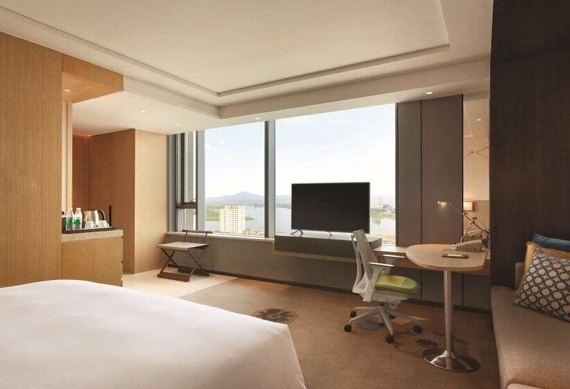 Номер Стандарт Двуспальная Кровать, Hilton Garden Inn Dandong