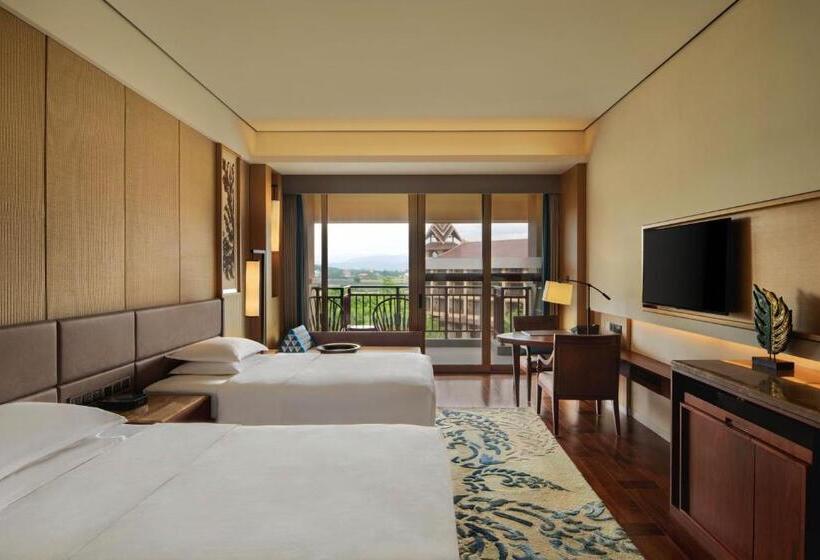 Номер Deluxe Вид на Сад, Sheraton Grand Xishuangbanna