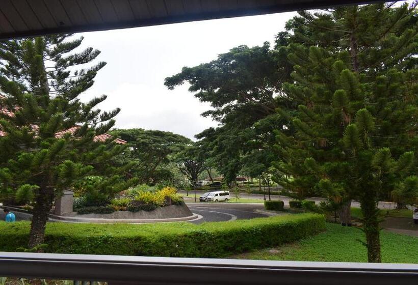 标准房带园景, The Suites At Mount Malarayat