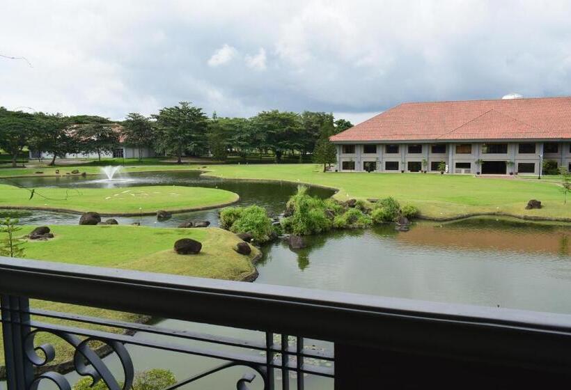标准间带湖景, The Suites At Mount Malarayat