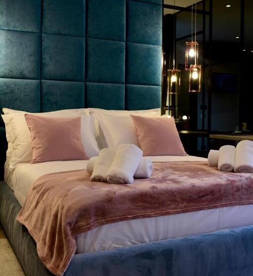Номер Стандарт с Балконом, The Lion Rooms