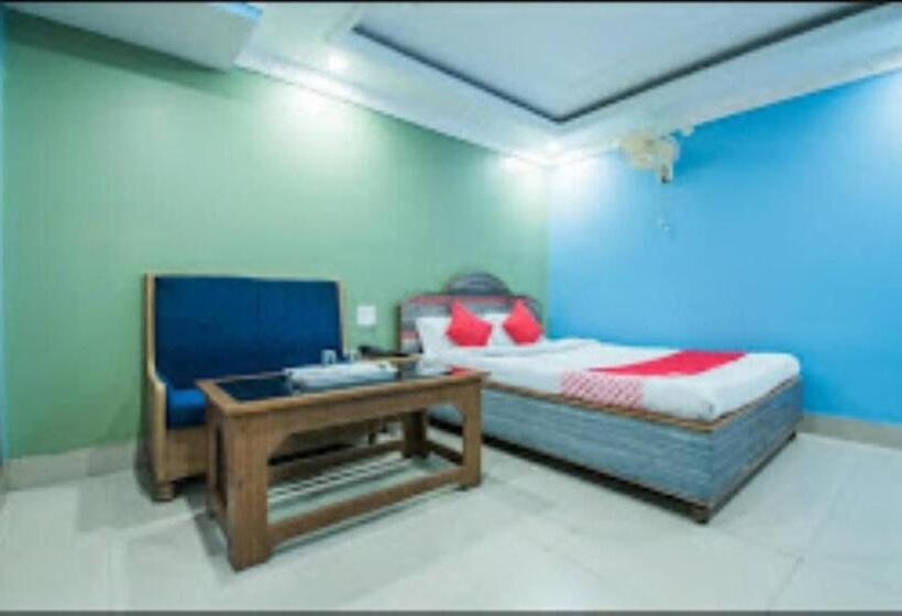 Номер Deluxe, Goroomgo Mundrika Deluxe Patna