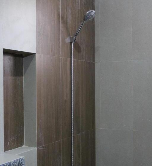 سوییت خانوادگی, Patel Residency Guest House 2