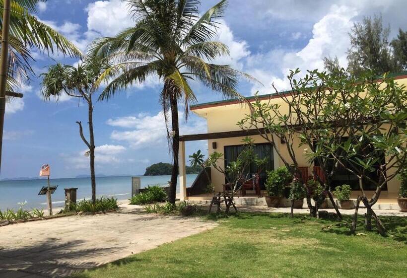 بنجلو قياسى مطل على البحر, Golden Bay Cottage   Sha Extra Plus