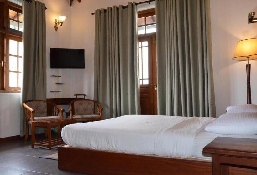 Deluxe Room with Balcony, Heaven Seven  Nuwara Eliya