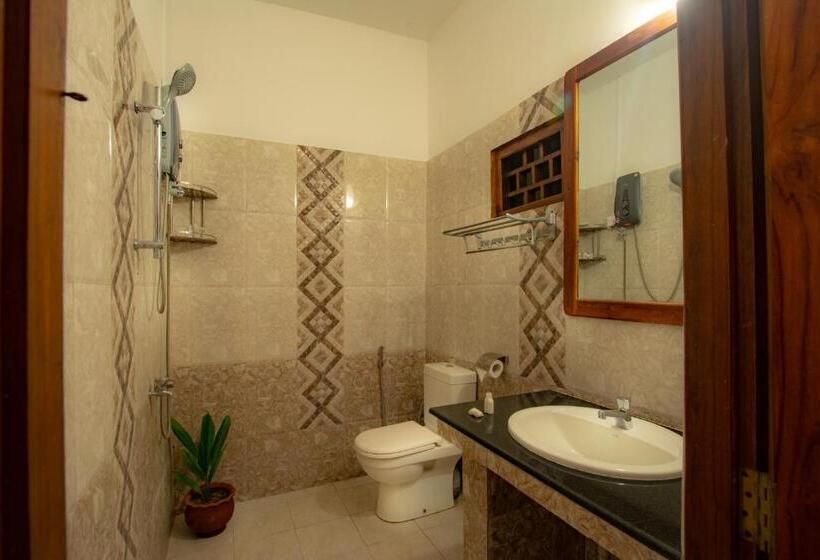 Номер Deluxe, Water Edge Resort