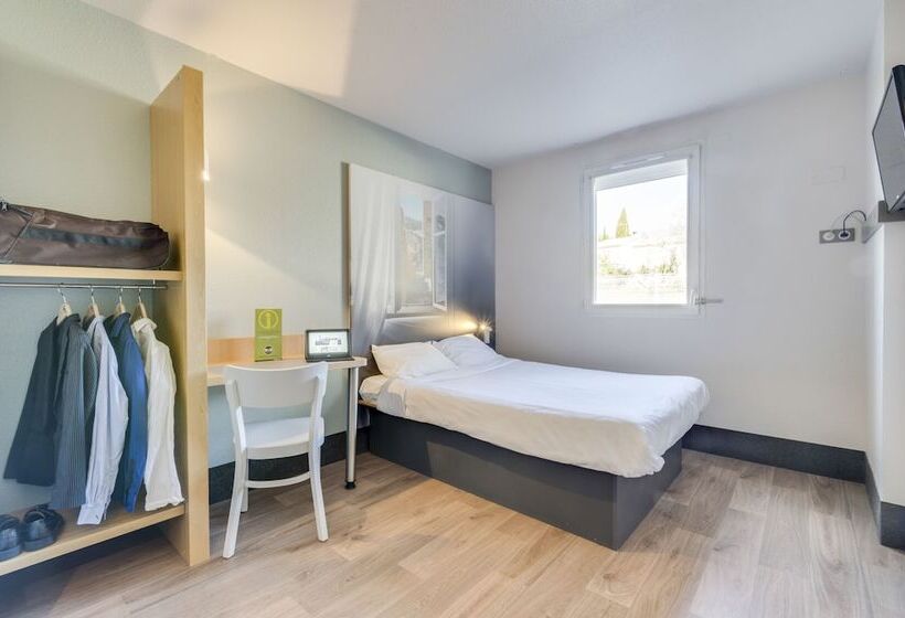 Номер Стандарт, B&b Hotel Brignoles