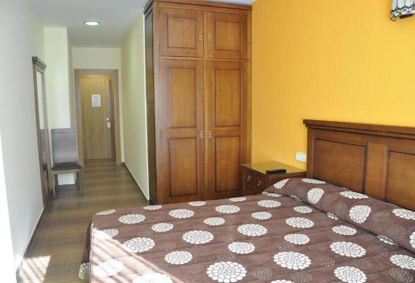 Habitación Estándar, De Alba
