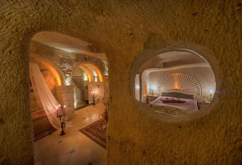 سوییت جونیور, Elika Cave Suites & Spa