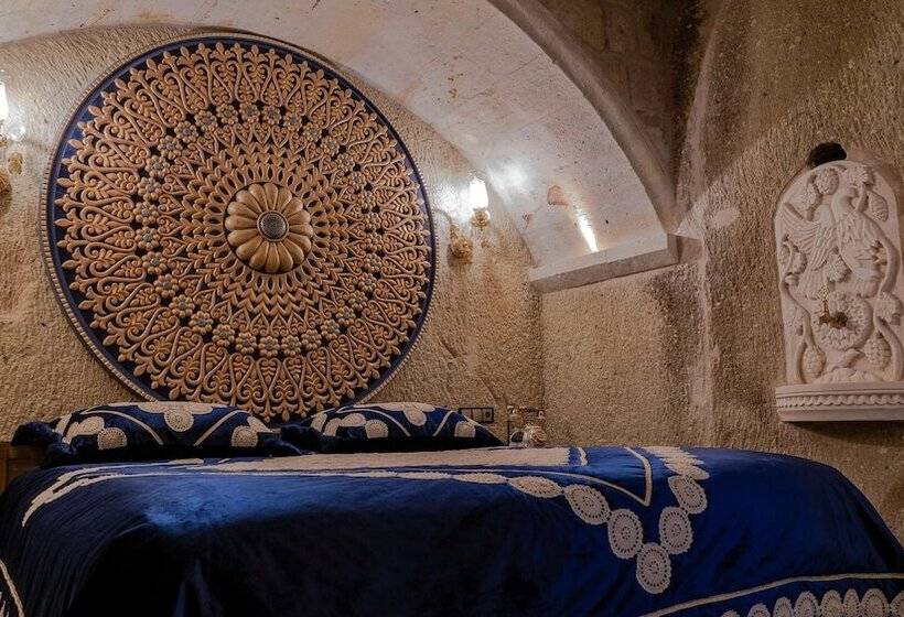 سوییت با استخر, Elika Cave Suites & Spa