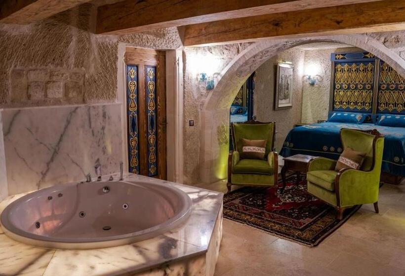 سوییت, Elika Cave Suites & Spa