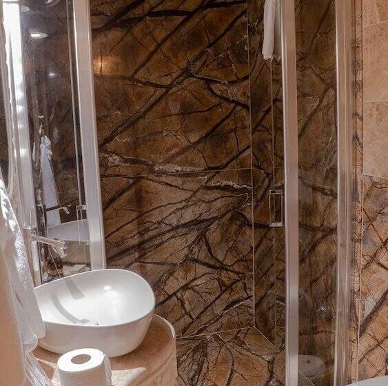 سوییت با استخر, Elika Cave Suites & Spa