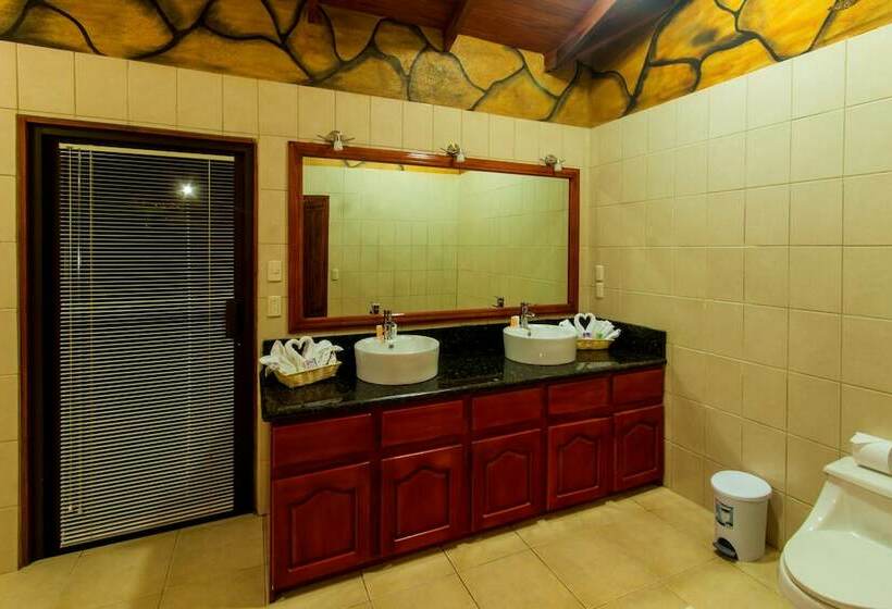 Вилла 2 Спальни, Arenal Waterfall Lodge Villas