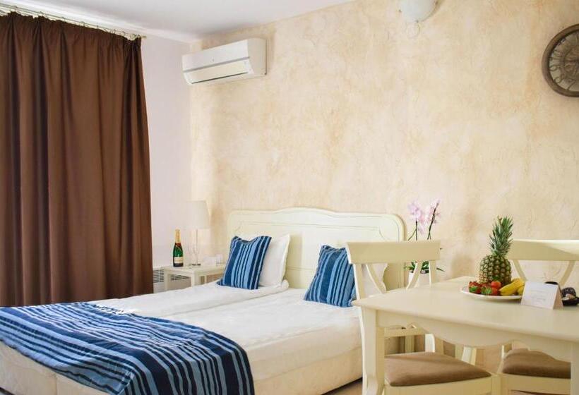 استودیو استاندارد با بالکن, Oasis Resort Lozenets