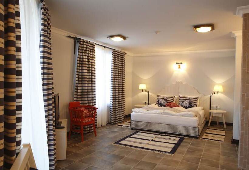 اتاق لوکس با چشم‌انداز دریا, Oasis Resort Lozenets