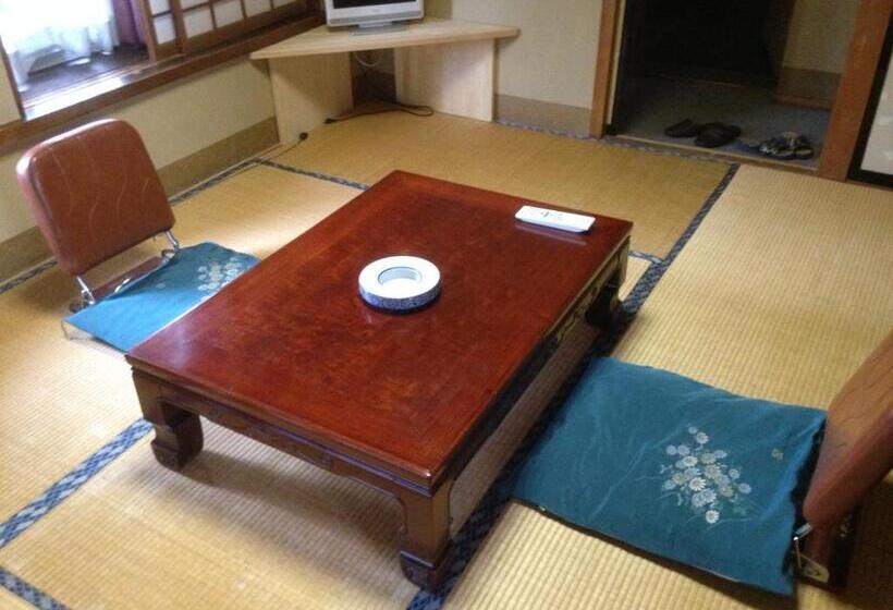 Номер Стандарт, Chuokan Shimizuya Ryokan