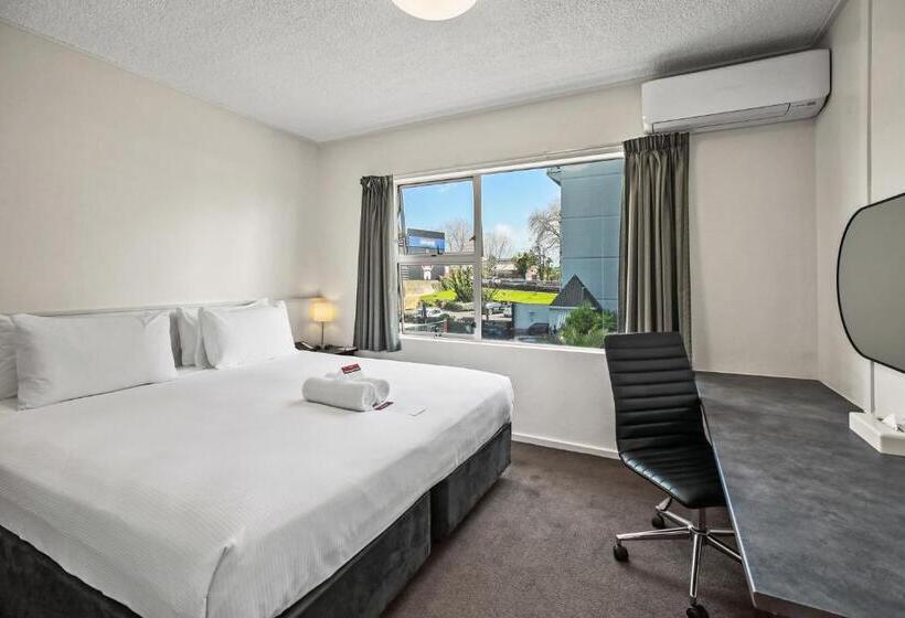 شقة غرفتين, Heartland Ambassador Hotel Hamilton