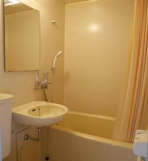 Четырехместный Номер Стандарт, K S House Hokkaido  Asahidake Onsen Hostel