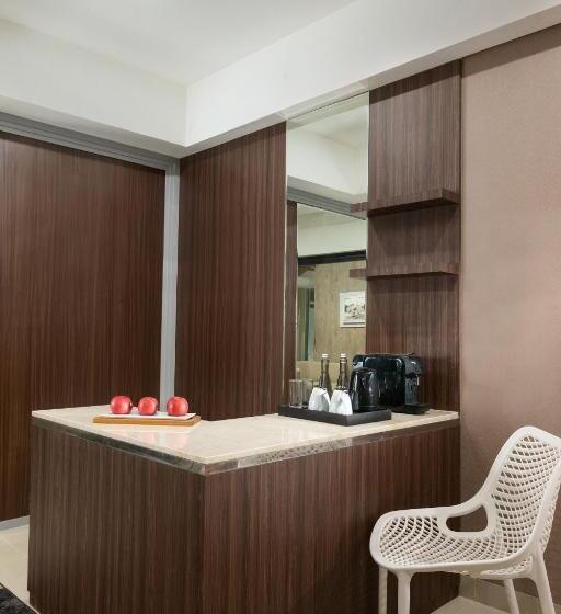 Президентский Люкс, The Alana Hotel & Conference Center Malioboro Yogyakarta By Aston