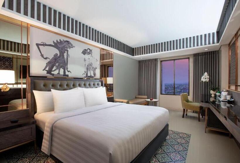 Номер Deluxe, The Alana Hotel & Conference Center Malioboro Yogyakarta By Aston