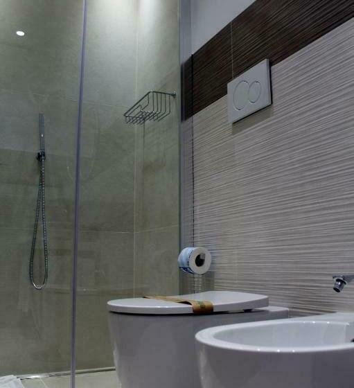 Номер Стандарт с Балконом, Divina Holiday   Rooms