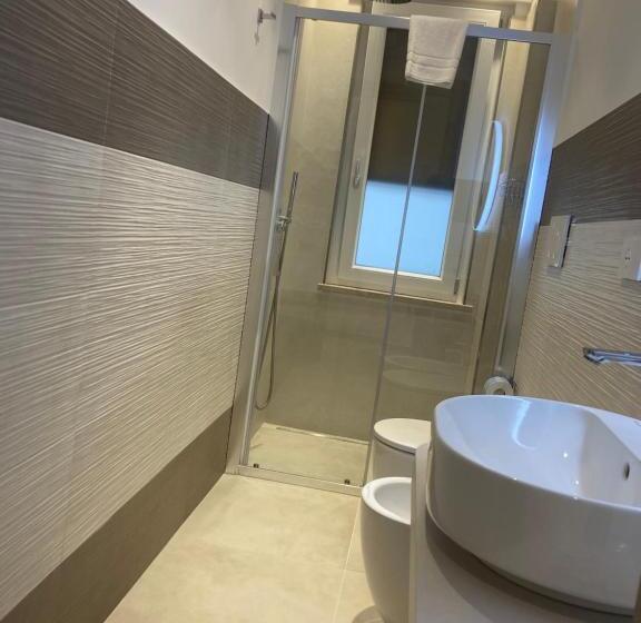 Номер Стандарт с Балконом, Divina Holiday   Rooms