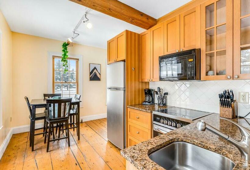 Студия Стандарт, Stowe Mountain Road Escape