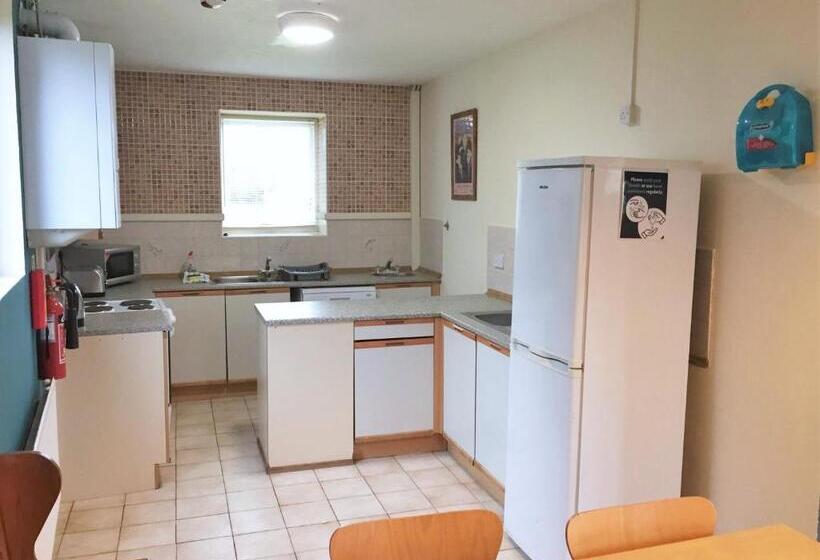 Дом 3 Спальни, Newgale Lodge