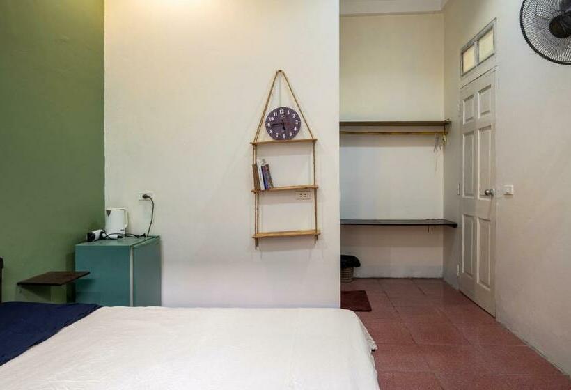 اتاق لوکس, Loop Homestay
