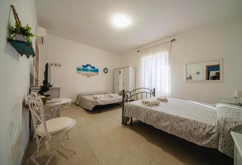 Четырехместный Номер Стандарт Вид на Сад, Il Poggetto Di Porto Ercole Affittacamere