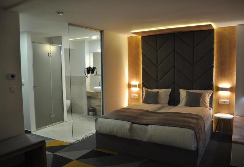 اتاق لوکس با تخت بزرگ, Boutique Bristol