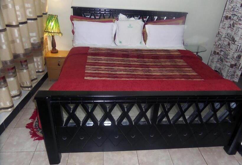 3 Bedroom Apartment, Comfort Hotel Entebbe