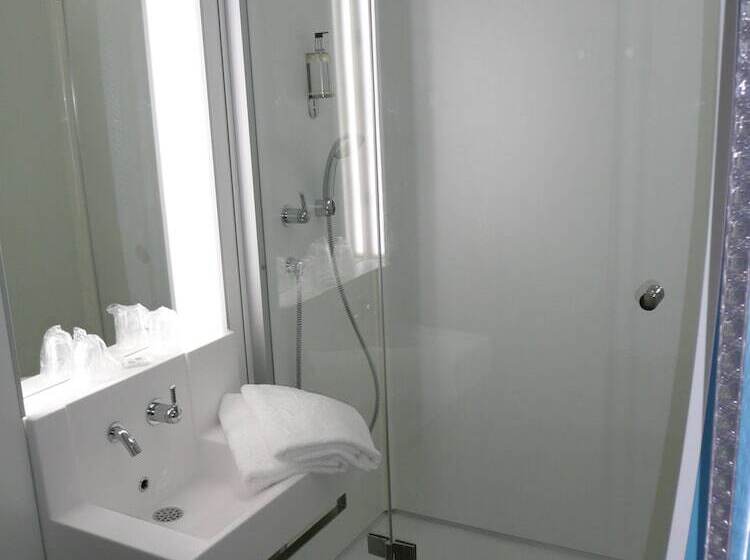 Номер Стандарт, First Inn Hotel Paris Sud Les Ulis