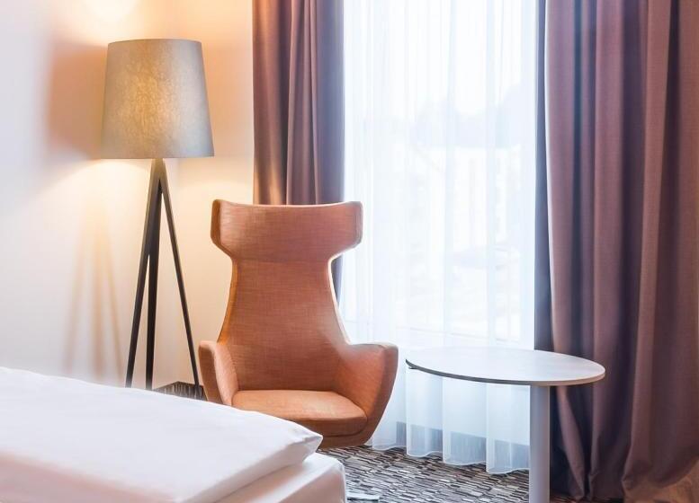 Номер Стандарт, Park Inn By Radisson Neumarkt