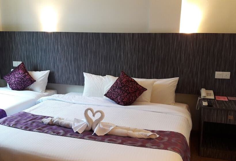 Трехместный Номер Deluxe, Salsa Resort Langkawi