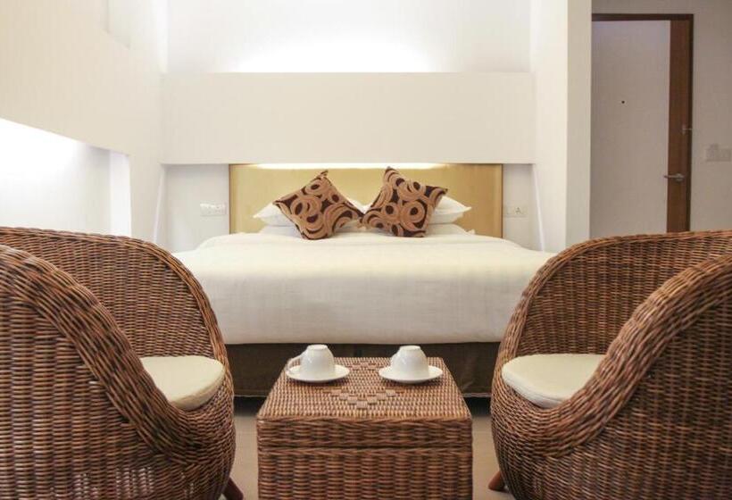 اتاق لوکس, The Rgn City Lodge