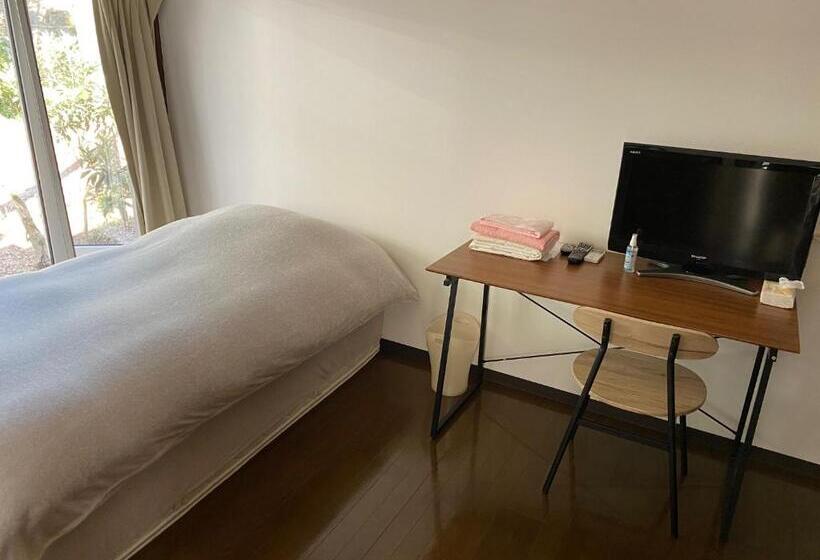 اتاق استاندارد یک تخته با سرویس بهداشتی مشترک, Lilac Hotels And Resort