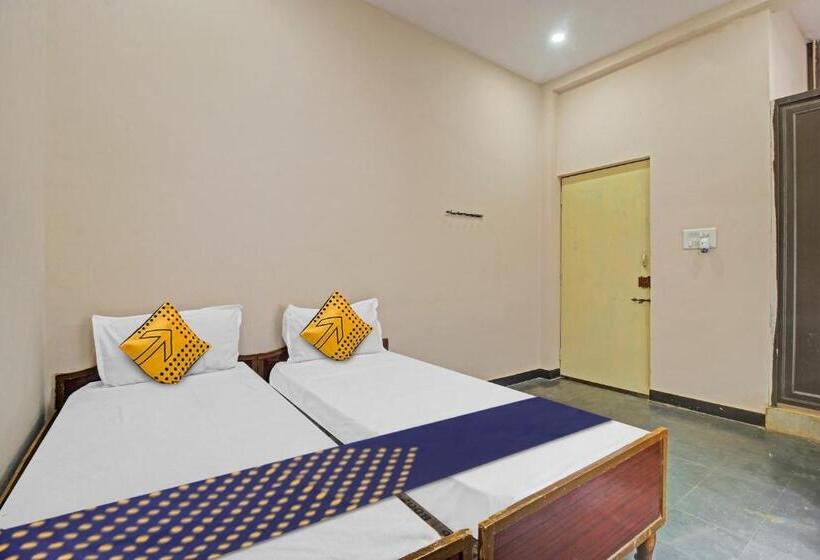 三人经典房间, Spot On 811891  Shepherds Boarding And Lodging